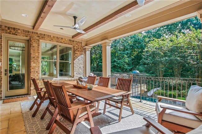 Building Photo - 5265 Peachtree Dunwoody Rd NE