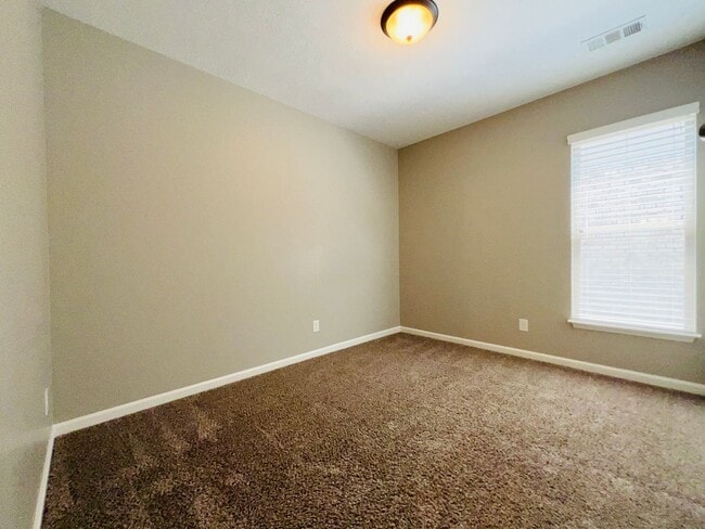 Building Photo - Walking Distance to Station Camp Schools