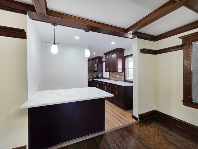 Building Photo - 18 Bergen Ave