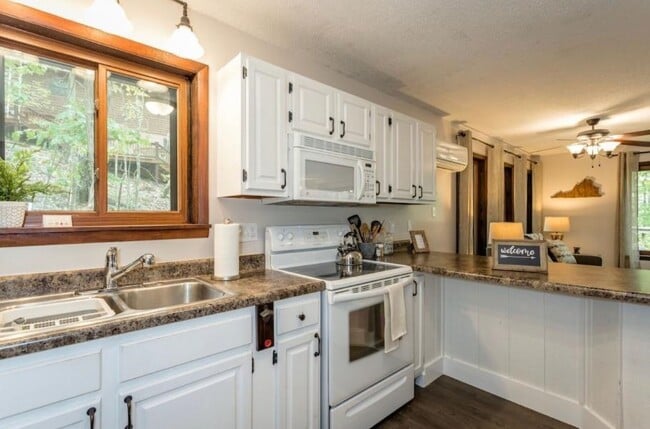 Building Photo - 287 Casper Ct