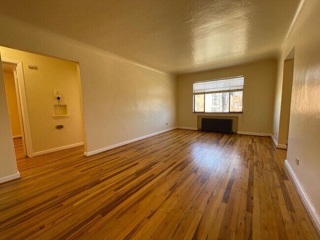Interior Photo - The Vogue Apartments