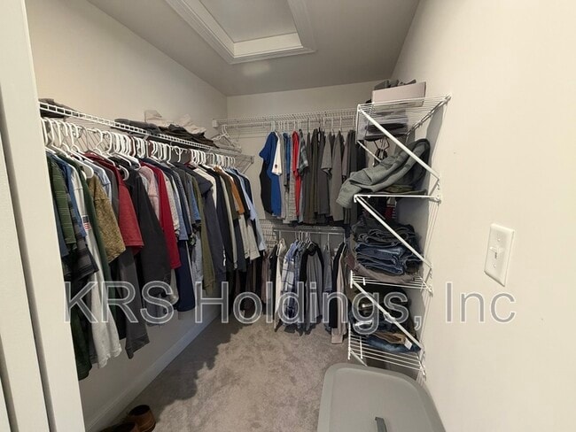 Building Photo - 2027 Melbourne St