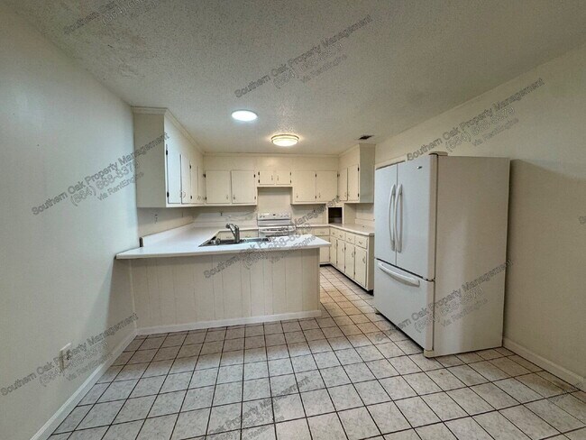 Building Photo - 1255 South Carolina 59
