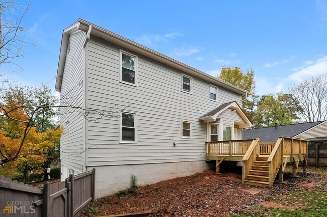 Building Photo - 4971 Shallow Ridge Ct NE