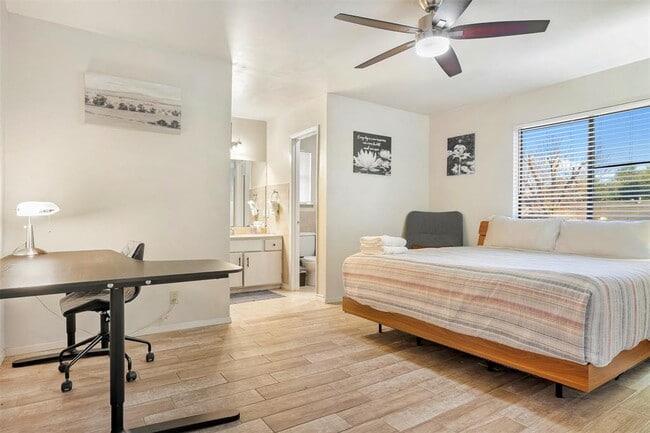 Building Photo - 12002 Swan Dr