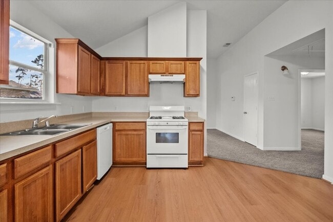 Building Photo - 726 Flying Bridge Way