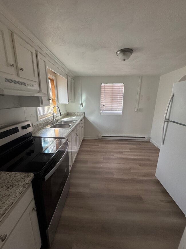 Building Photo - Strand