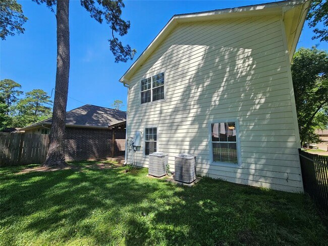 Building Photo - 11223 Burning Tree Dr