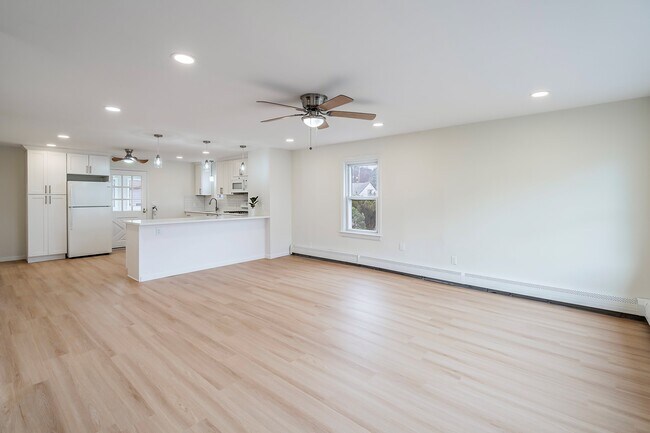 Building Photo - 39 Marley Ave