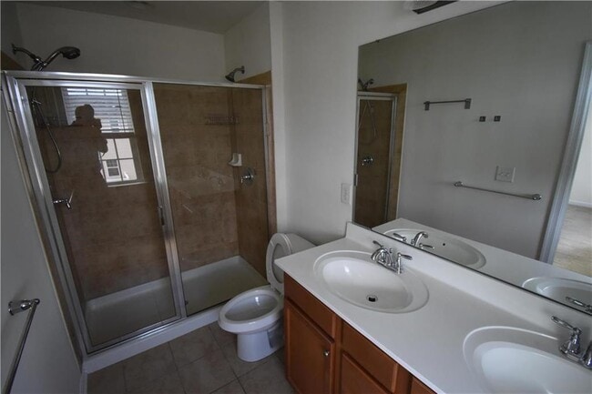 Building Photo - 1 White Rose Lane