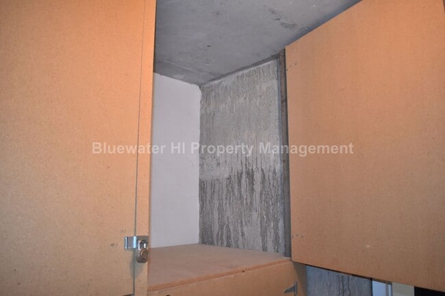 Building Photo - Pearl Two 1/1/1 (Pearlridge Area)