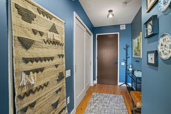 Building Photo - Nice Nest in Navy Yard| - Pet friendly and...