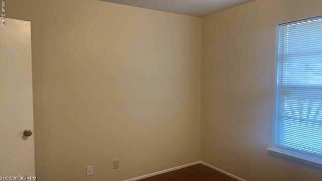 Building Photo - 6541 Wakefield Rd