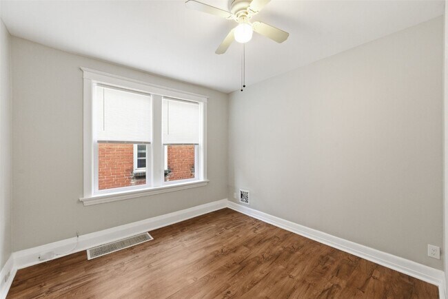 Building Photo - 4162 Shenandoah Ave