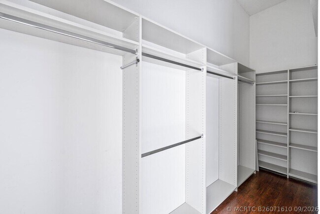 Building Photo - 5423 Grand Park Pl