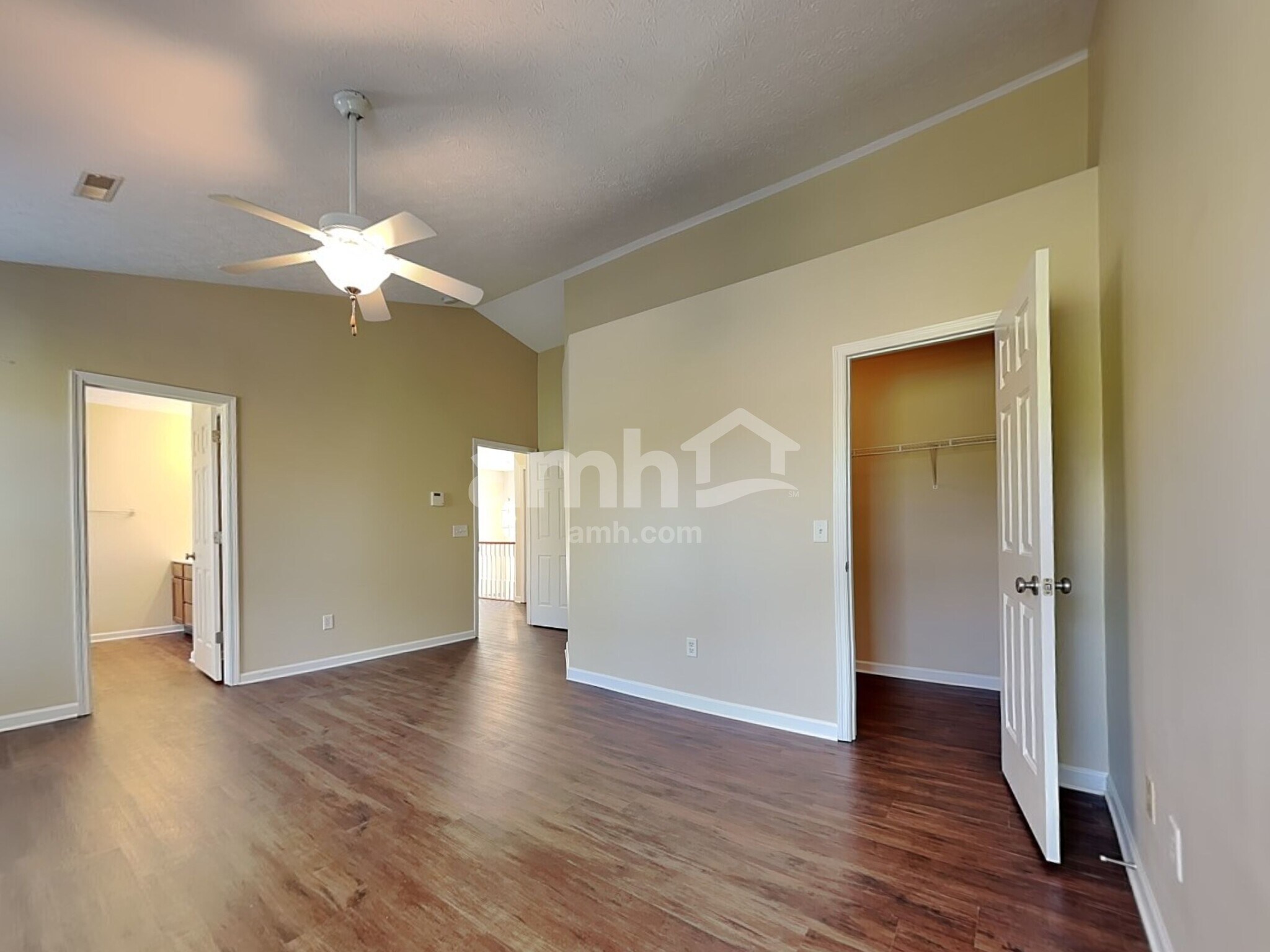 Building Photo - 552 Wildlife Ct