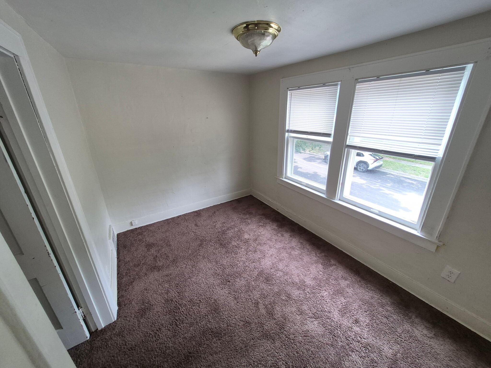 Building Photo - 601 Lathrop St
