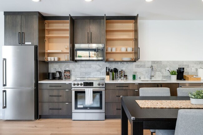 Building Photo - 5300 NE 67th St