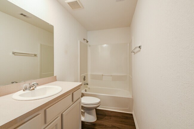 Building Photo - 11072 N Lake Mist Ln