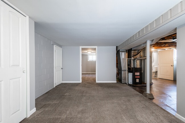 Building Photo - 5713 Spaulding St