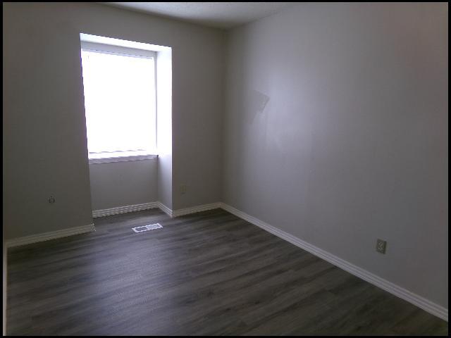 Building Photo - 101 Ellis Dr
