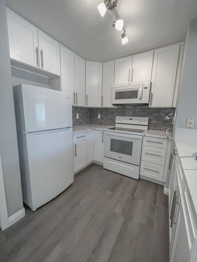 Building Photo - **COMING SOON 04/15/2026** Modern 2-Bed, 2-Bath Condo in Gated Montana Community – Silverado Ranch