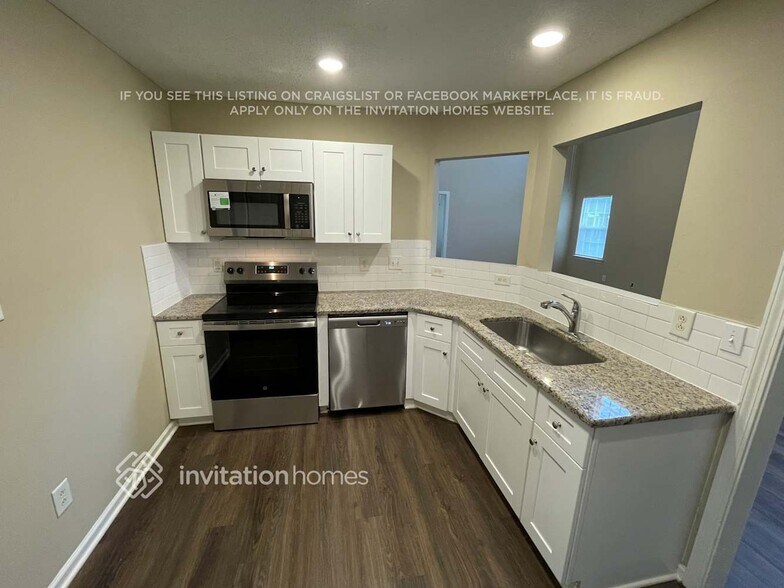 Building Photo - 171 Golding Dr