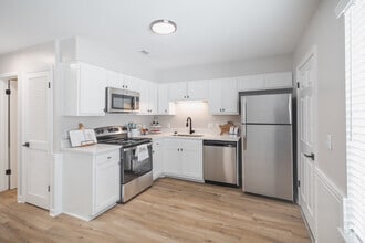 Interior Photo - Oakleaf Townhomes