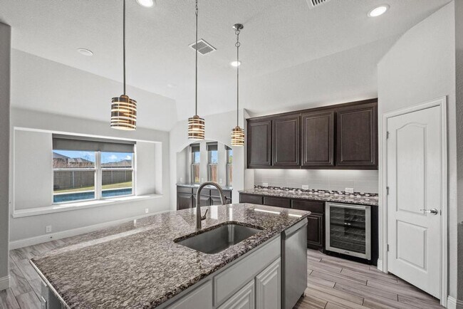 Building Photo - 314 Waverly Dr