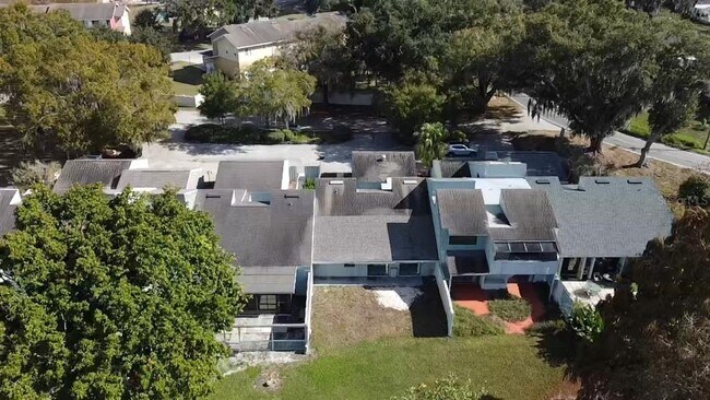 Building Photo - 1502 Lake Buckeye Rd