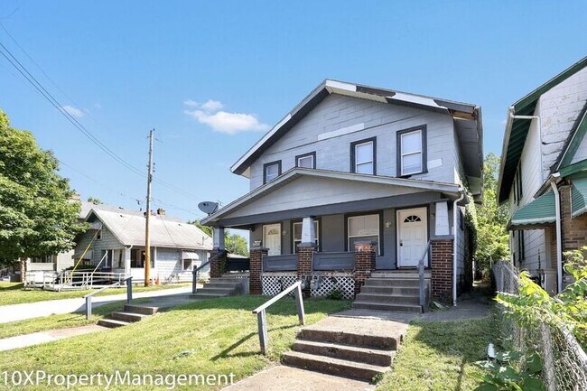 Building Photo - 498 N Champion Ave