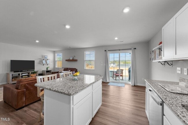 Building Photo - 45 Florentine Ct