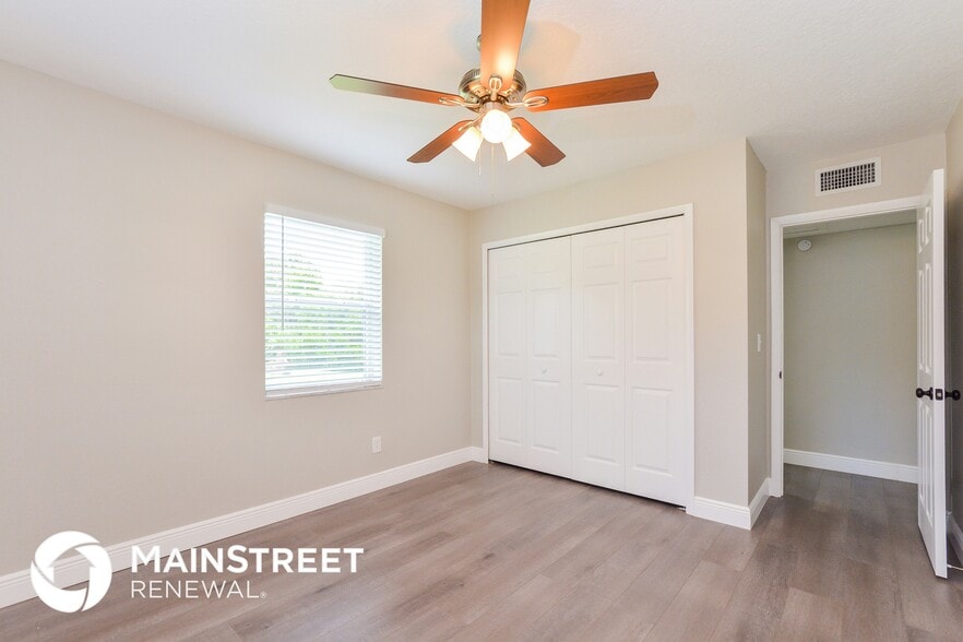 Building Photo - 983 N Waycross Cir