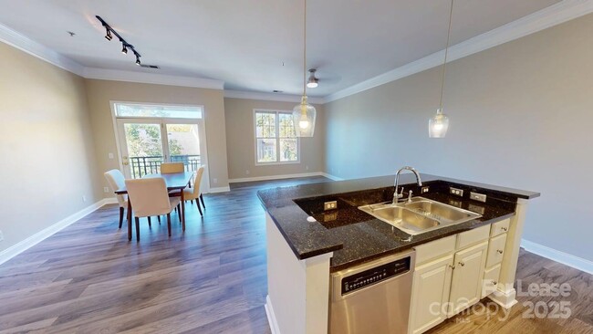 Building Photo - 785 Garden District Dr