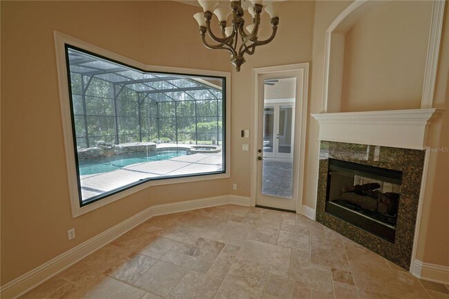 Building Photo - 1720 Brackenhurst Pl