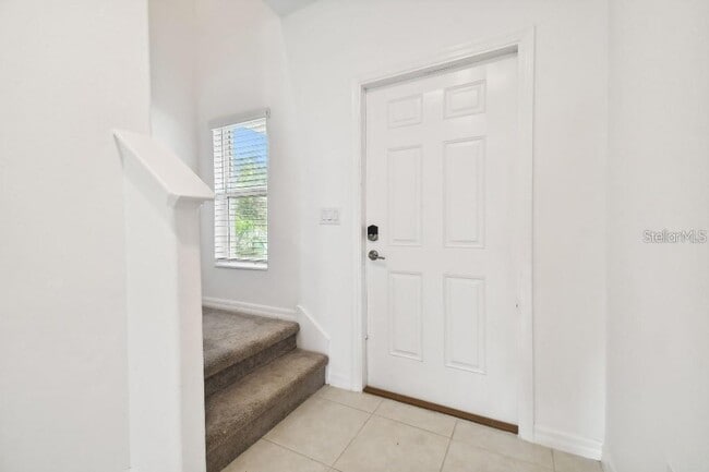 Building Photo - 6335 Ten Acre Ct