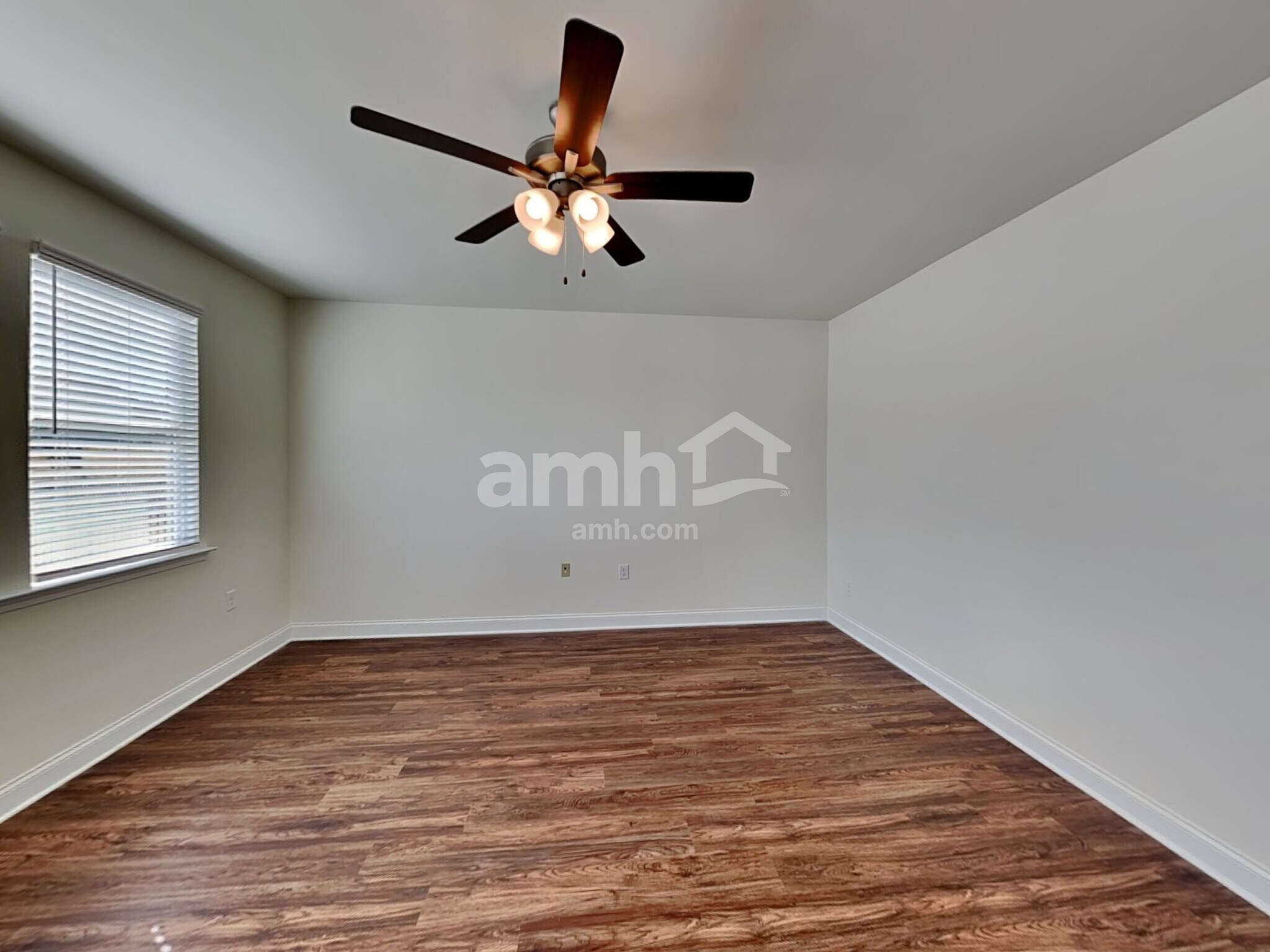 Building Photo - 401 Tributary Ln