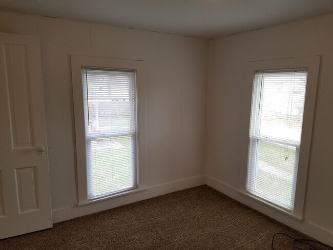 Building Photo - 1221 Tremont St