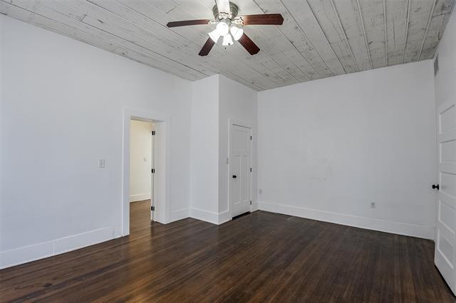 Building Photo - 3002 S Jennings St