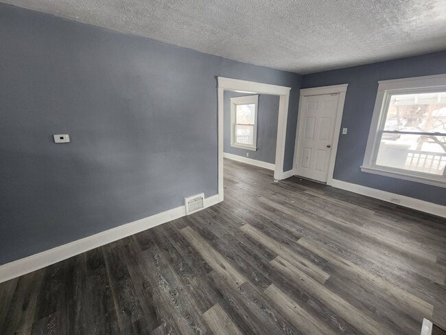 Building Photo - 1140 E 144th St