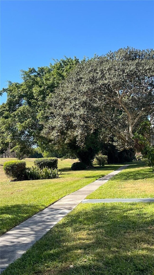 Building Photo - 8300 Sands Point Blvd