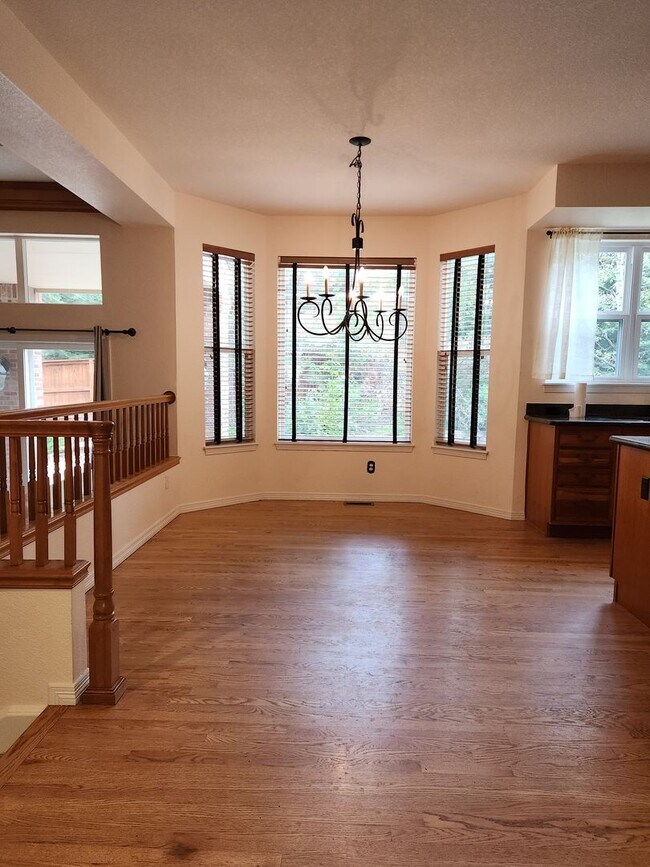 Building Photo - Welcome Home! Beautiful house in Highlands...