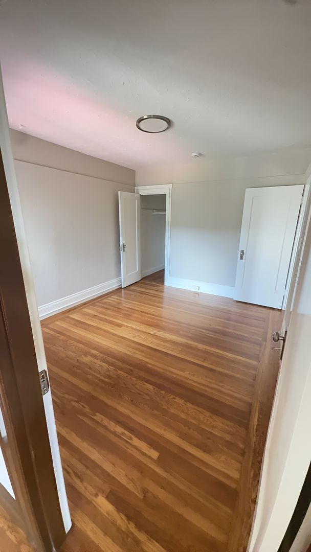 Building Photo - Bright Sunnyside Home with Fireplace, Bay Windows & Private Backyard!