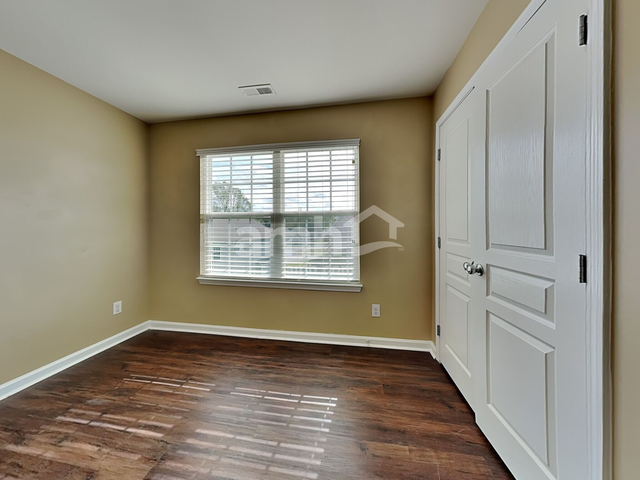 Building Photo - 1404 Manley Ct