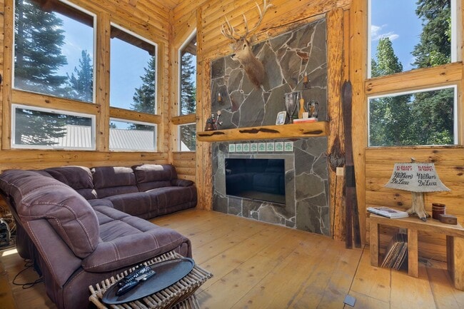 Building Photo - Winter Rental – $18,500/month (6-Month Lease)