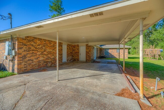 Building Photo - 1202 Dunbar Ave