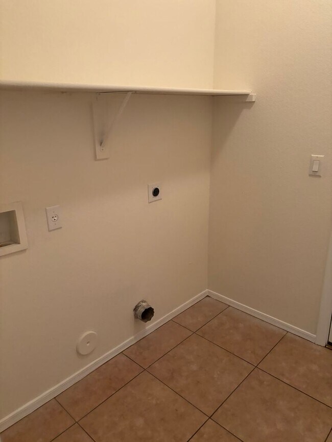 Building Photo - 4 Bedroom in San Tan Ranch, Gilbert!