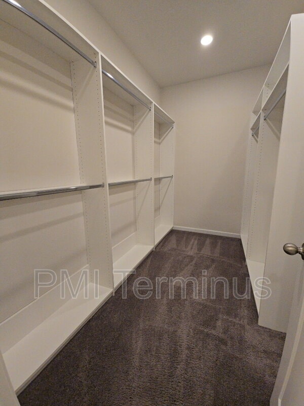 Building Photo - 1655 Mountain Top Ln SE
