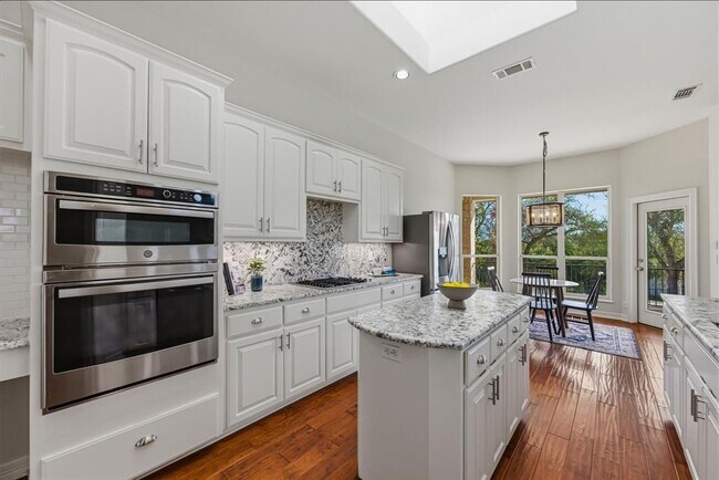 Building Photo - 13725 Madrone Mountain Way