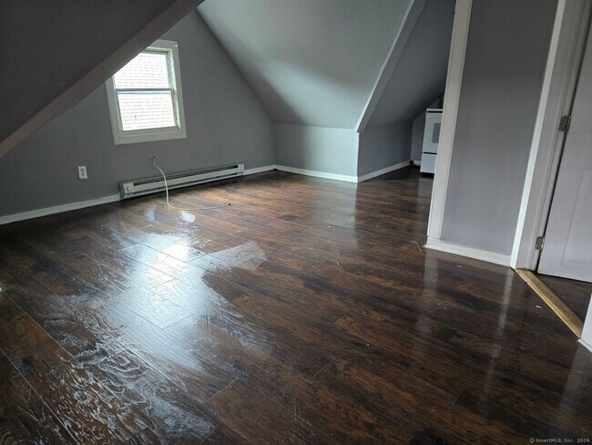 Building Photo - 27 Platt St